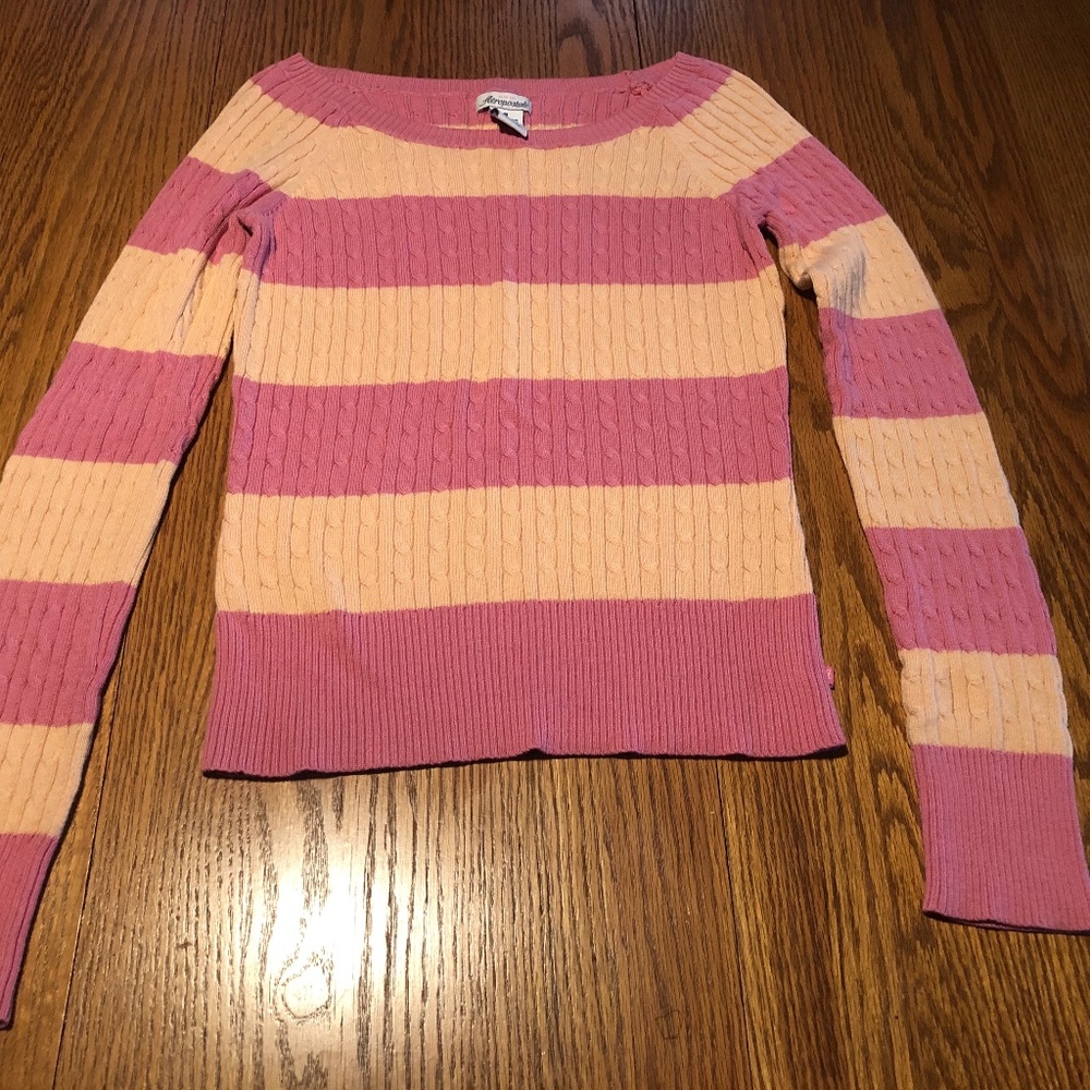 Women's Aeropostale Sweater Size M